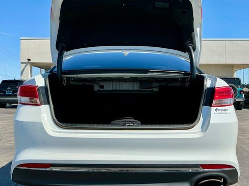 Used 2016 Kia Optima EX FWD image 18