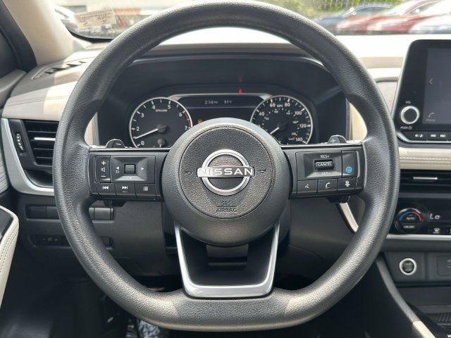 Used 2023 Nissan Rogue SV AWD/4WD image 23