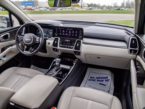 Used 2023 Kia Sorento SX image 29