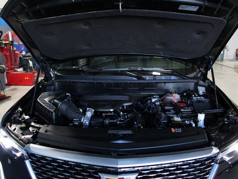 Used 2020 Cadillac XT6 Premium Luxury image 13