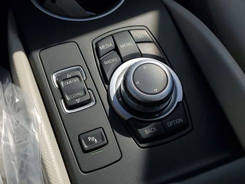 Used 2015 BMW i3 w/ Range Extender image 26