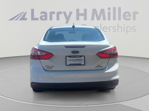 Used 2013 Ford Focus SE FWD image 4