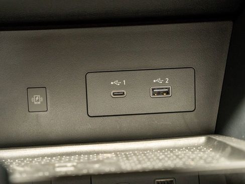 New 2025 Nissan Pathfinder Platinum w/ Lighting Package (N92) image 9