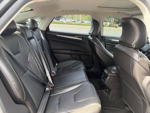 Used 2016 Ford Fusion Titanium AWD/4WD image 23