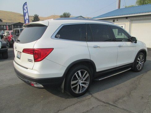 Used 2017 Honda Pilot Touring image 3