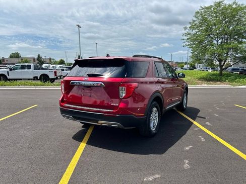 Certified 2024 Ford Explorer XLT w/ Equipment Group 202A AWD/4WD image 7