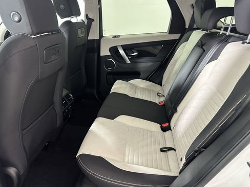 Used 2024 Land Rover Discovery Sport S image 11