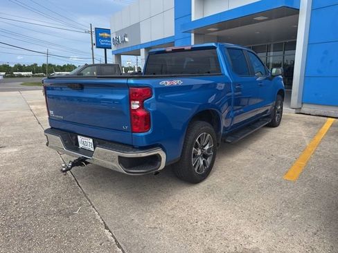 Used 2023 Chevrolet Silverado 1500 LT AWD/4WD image 3