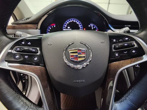 Used 2015 Cadillac XTS Luxury AWD/4WD image 30