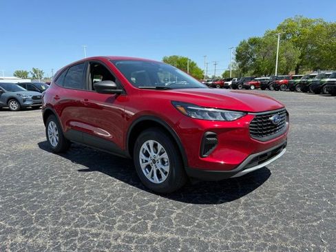 New 2025 Ford Escape Active w/ Cold Weather Package image 2