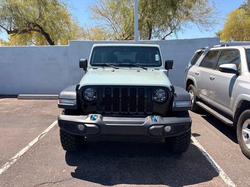 Used 2023 Jeep Wrangler Unlimited AWD/4WD image 3