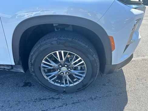 Used 2026 Chevrolet Traverse LT AWD/4WD image 20