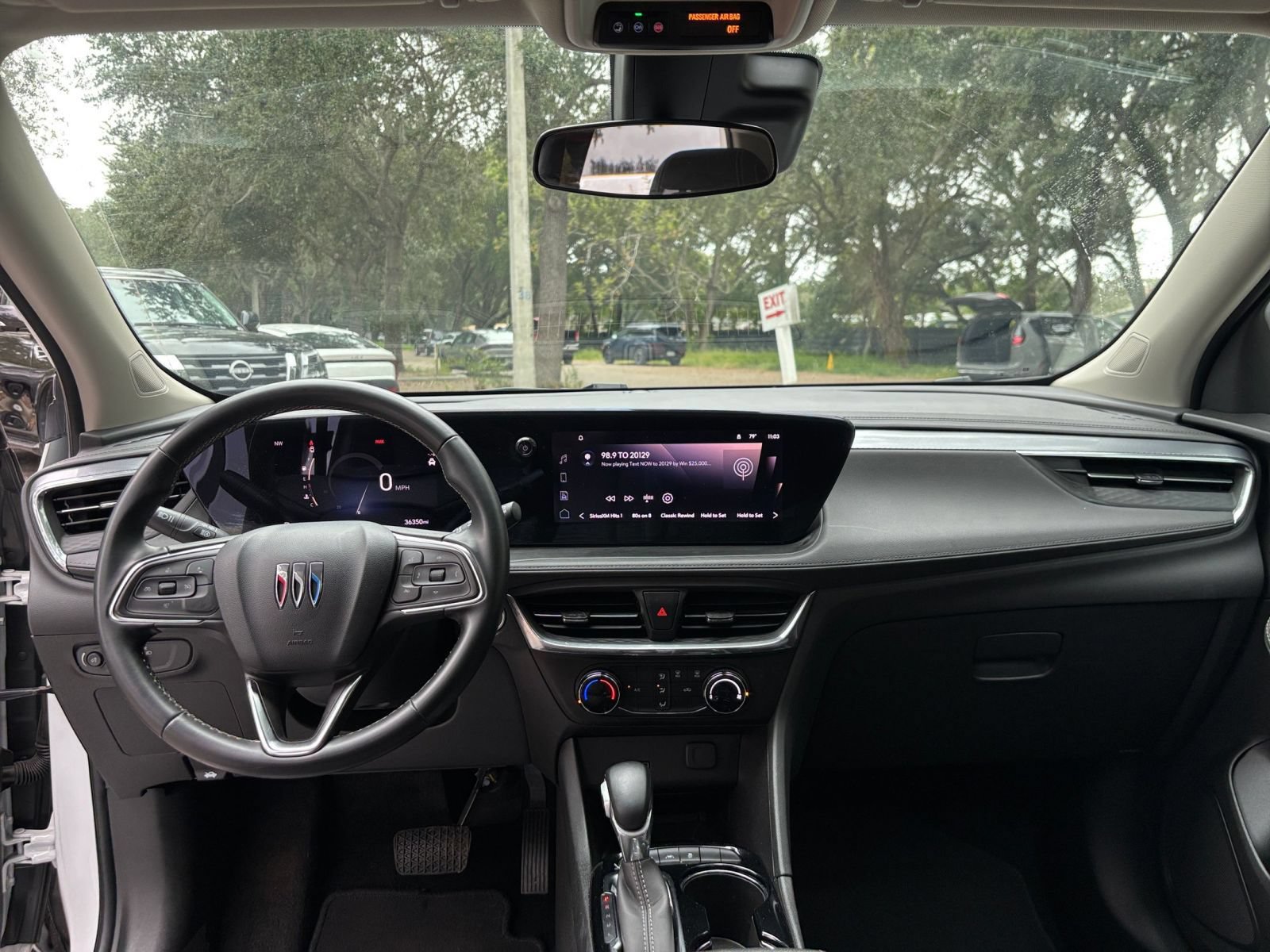 Used 2025 Buick Encore GX Preferred AWD/4WD image 31