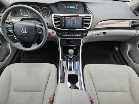 Used 2017 Honda Accord EX image 25