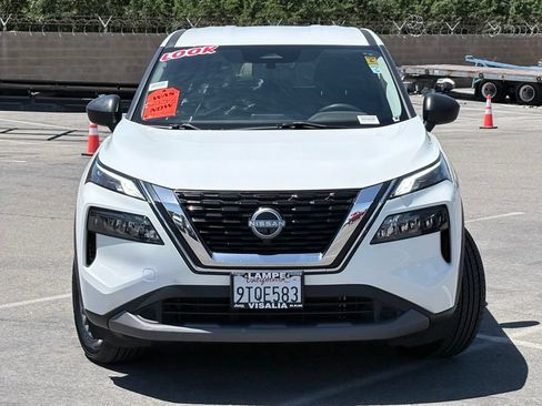Used 2023 Nissan Rogue S FWD image 3