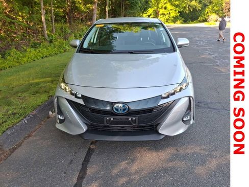 Used 2022 Toyota Prius Prime Limited FWD image 3