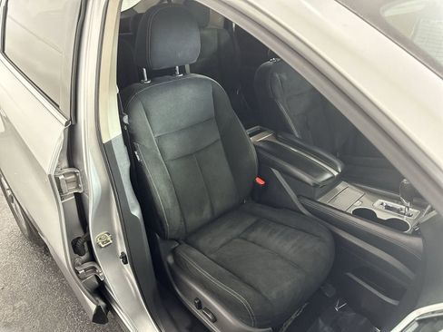 Used 2017 Nissan Murano SV image 31