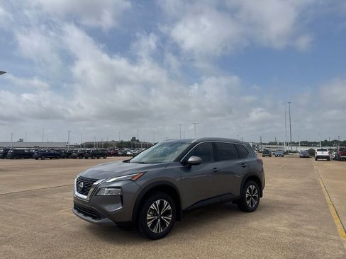 Certified 2023 Nissan Rogue SV w/ SV Premium B Package FWD image 10