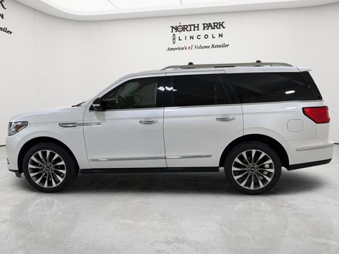 Used 2019 Lincoln Navigator Select w/ Cargo Package AWD/4WD image 11