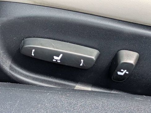 Used 2011 Lexus IS 350C w/ Luxury Pkg RWD image 17