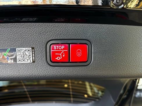 Used 2026 Mercedes-Benz GLC 300 4MATIC image 28