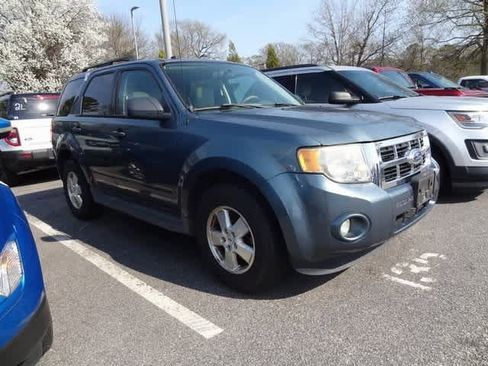 Used 2012 Ford Escape XLT image 4