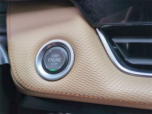 Certified 2025 Chevrolet Equinox ACTIV image 17