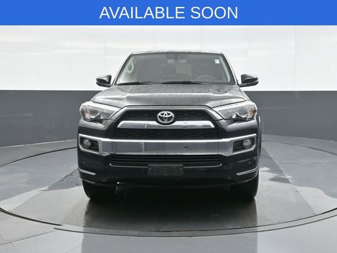 Used 2017 Toyota 4Runner Limited AWD/4WD image 2