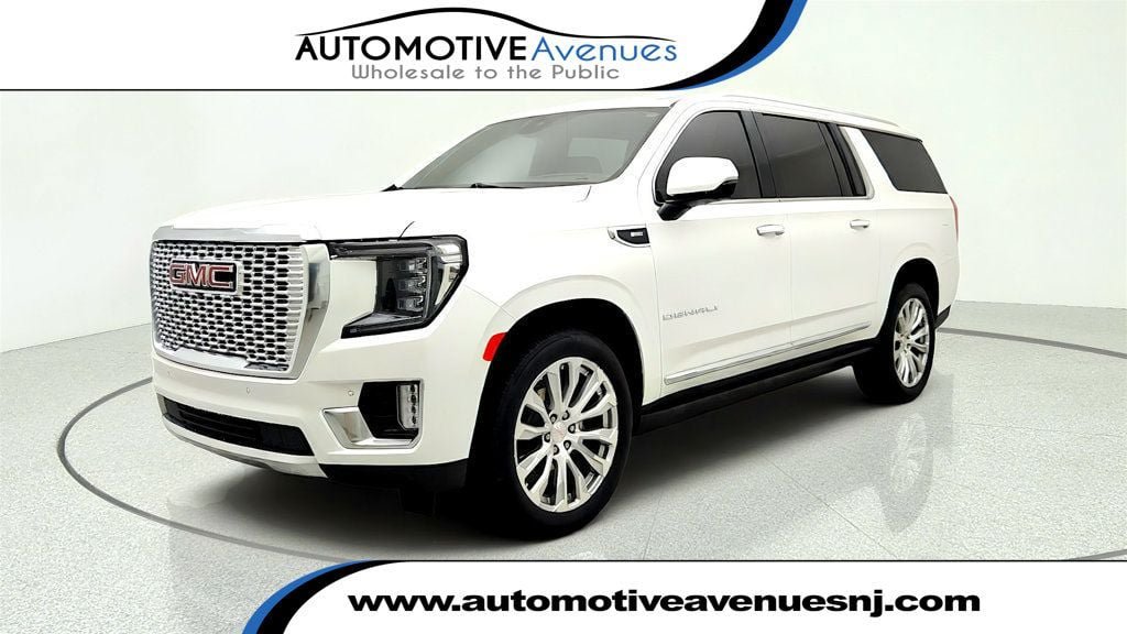 Used 2023 GMC Yukon XL Denali AWD/4WD image 1