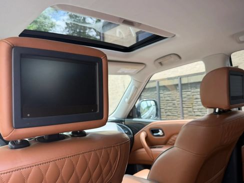 Used 2018 INFINITI QX80 4WD w/ Deluxe Technology Package image 35
