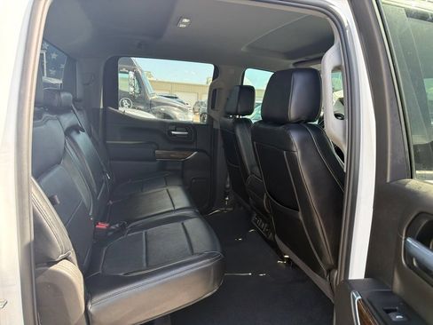 Used 2021 GMC Sierra 1500 Elevation w/ X31 Off-Road Package AWD/4WD image 4