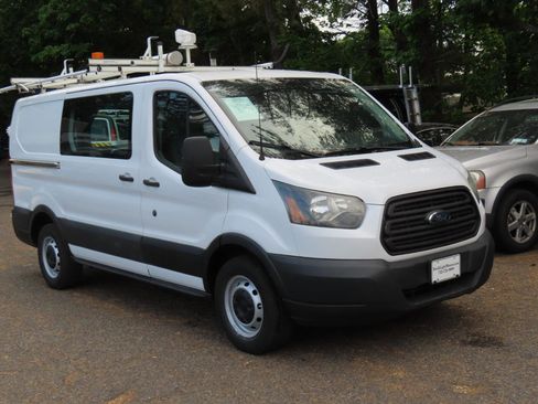 Used 2015 Ford Transit 150 130 Low Roof RWD image 8