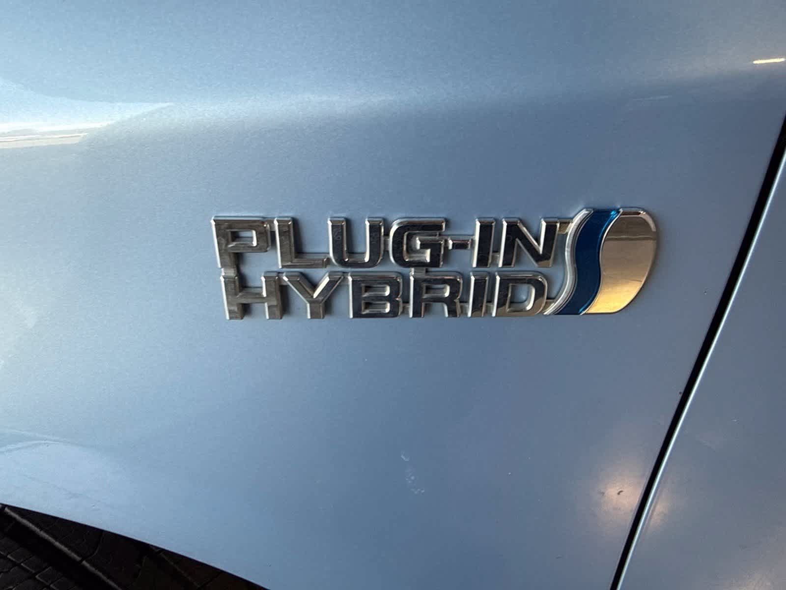 Used 2015 Toyota Prius Prime Plug-In Hybrid FWD image 10