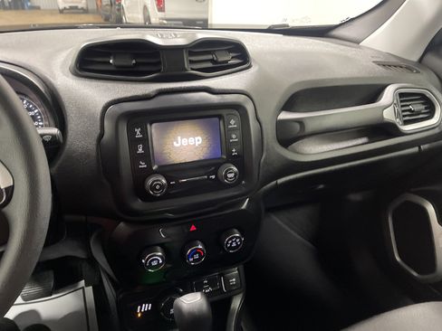 Used 2018 Jeep Renegade Sport w/ Power & Air Group image 29