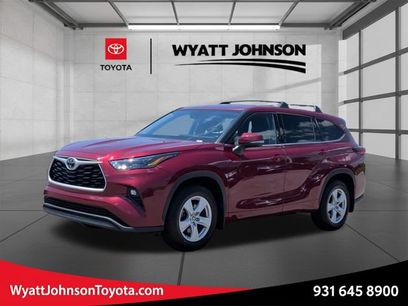 Used 2022 Toyota Highlander LE
