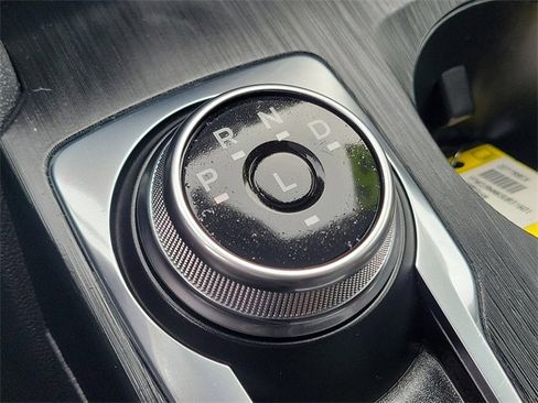 Certified 2025 Ford Escape ST-Line image 16