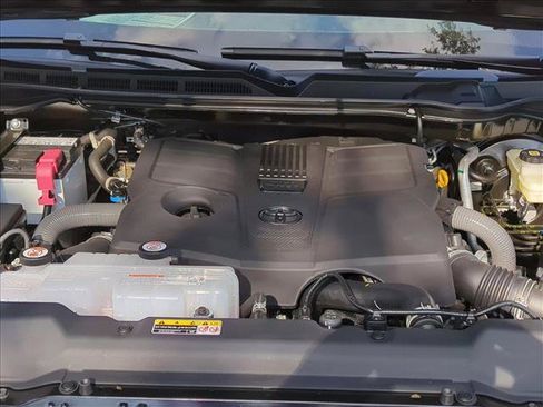 New 2025 Toyota Tundra Limited AWD/4WD image 17