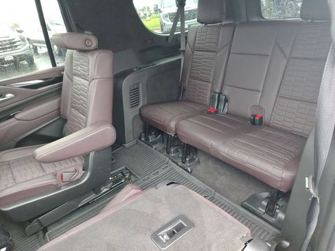 Used 2024 Cadillac Escalade ESV Sport Platinum w/ LPO, ONYX Package AWD/4WD image 29