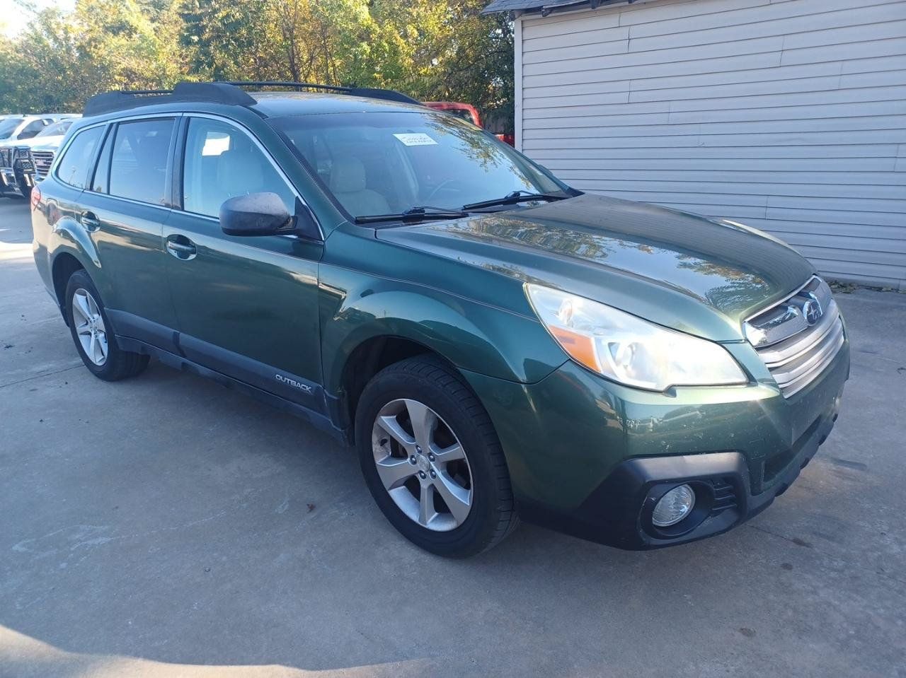 Used 2013 Subaru Outback 2.5i Limited AWD/4WD image 3