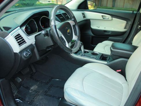 Used 2011 Chevrolet Traverse LTZ w/ LPO, 'HIT The Road' Package AWD/4WD image 10