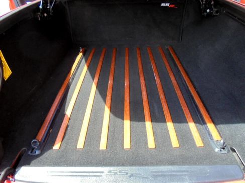 Used 2005 Chevrolet SSR w/ Preferred Equipment Group image 30