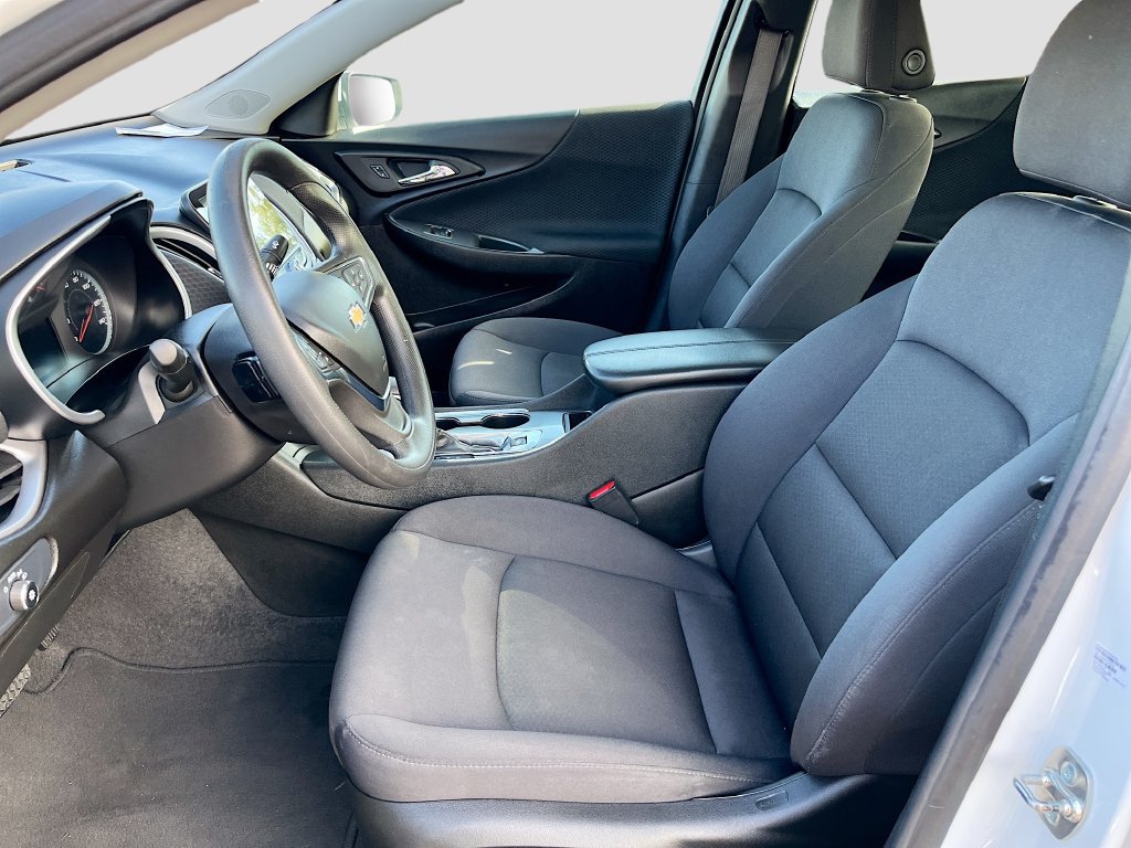 Used 2024 Chevrolet Malibu LT FWD image 20