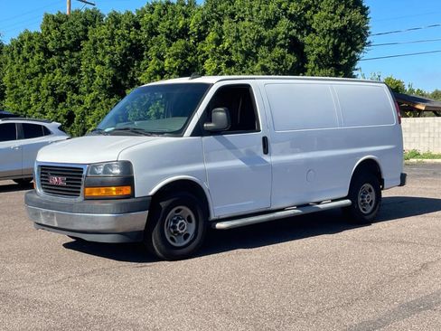 Used 2019 GMC Savana 2500 w/ Driver Convenience Package image 7