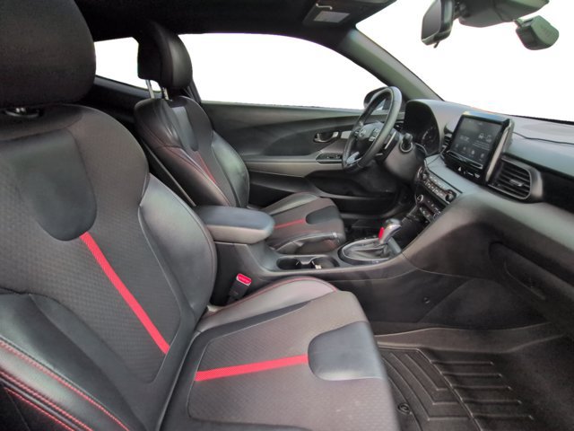 Used 2020 Hyundai Veloster Turbo FWD image 23