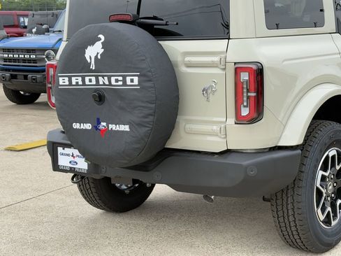 New 2026 Ford Bronco Outer Banks AWD/4WD image 42