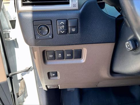 Used 2020 Lexus GX 460 Premium w/ Premium Package AWD/4WD image 63