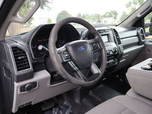 Used 2018 Ford F250 XL w/ Power Equipment Group AWD/4WD image 15