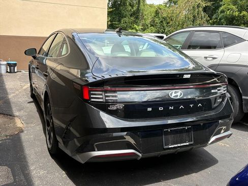 Used 2025 Hyundai Sonata SEL AWD/4WD image 4