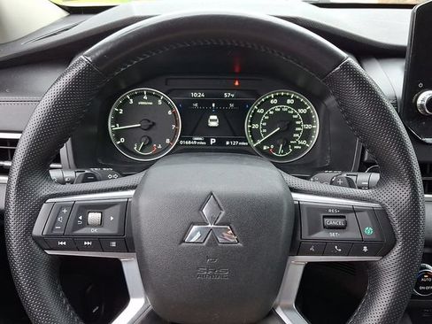 Used 2024 Mitsubishi Outlander SE AWD/4WD image 20