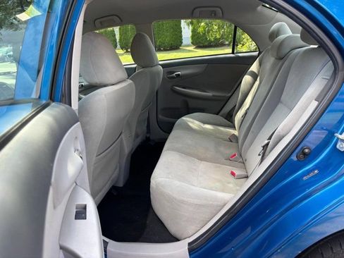 Used 2010 Toyota Corolla LE w/ All Weather Guard Pkg FWD image 18